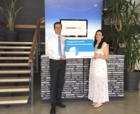 Bild: aviationscouts GmbH aus Lichtenfels wird zum vierten Mal mit dem CrefoZert ausgezeichnet