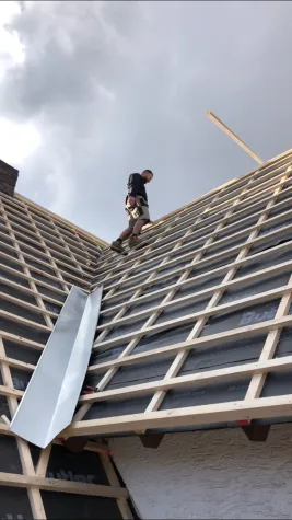 Bild: Lauenburger Bedachung - Der Profi für Ihr Dach