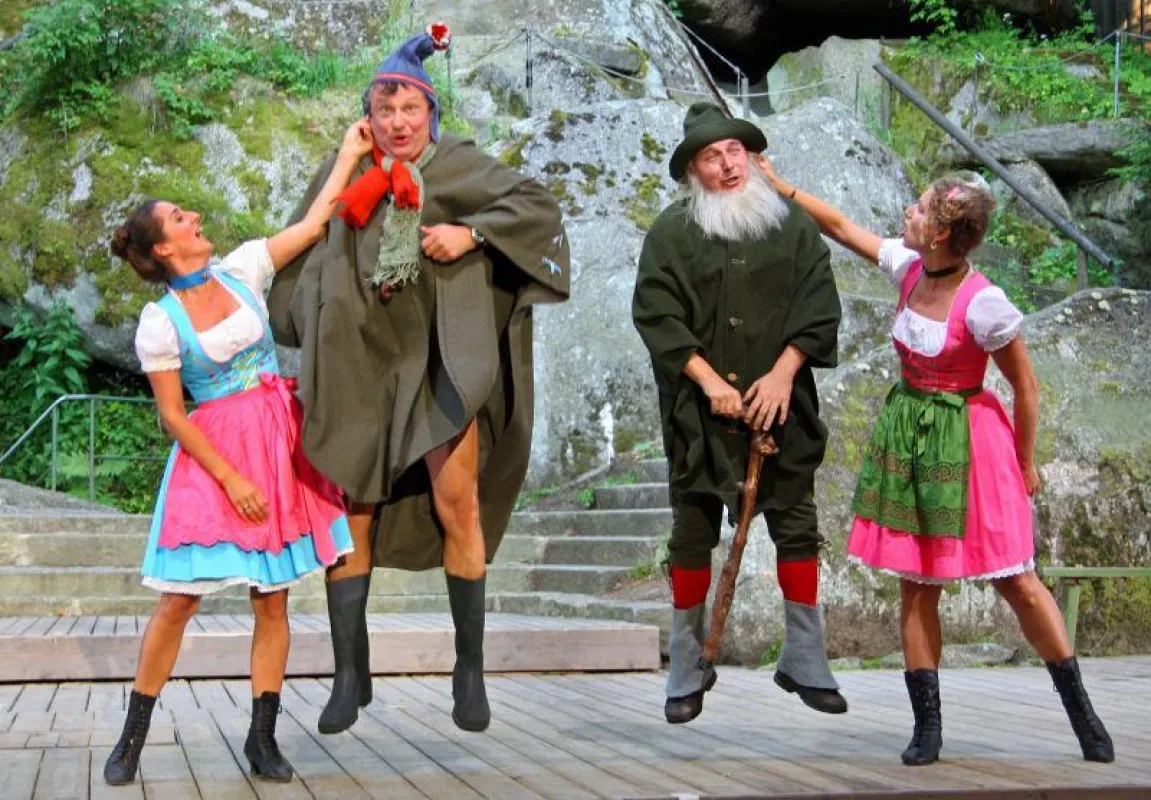 Der Watzmann ruft sie: Susanna Kratsch, Joesi Prokopetz, Christoph Fälbl, Brigitte Recher (v. l. n. r; Bild von Hannes Bessermann)