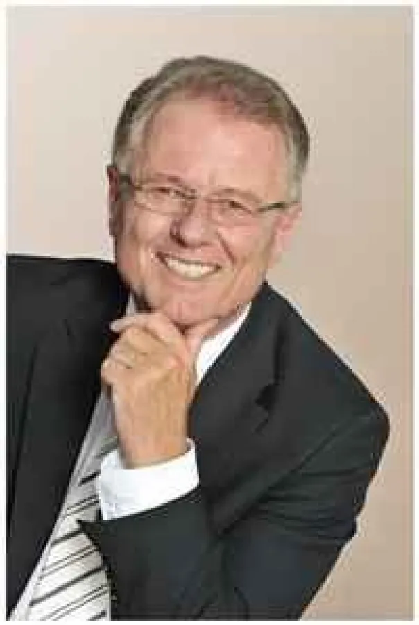 Dr. Johannes Edelmann