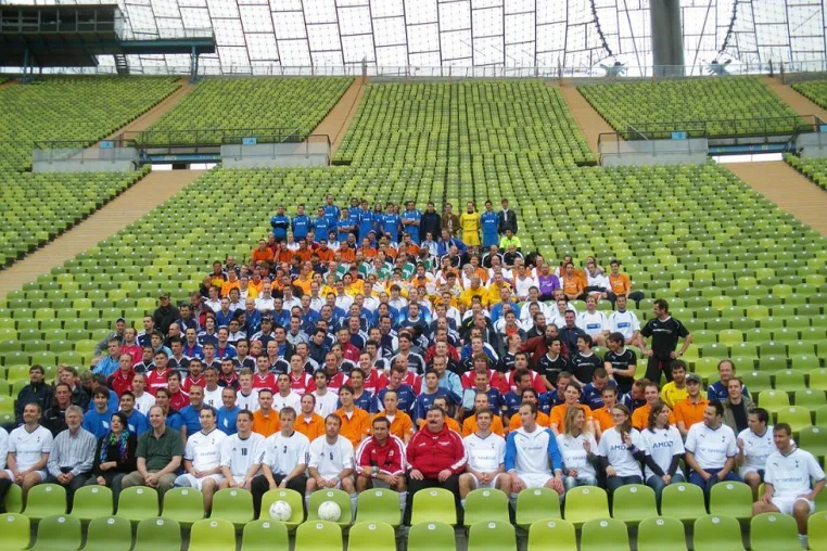 Blu Charity Cup 2009 zugunsten ghettokids e.V. - maihiro schafft Einzug ins Viertelfinale Bild: Blu Charity Cup 2009 zugunsten ghettokids e.V. - maihiro schafft Einzug ins Viertelfinale