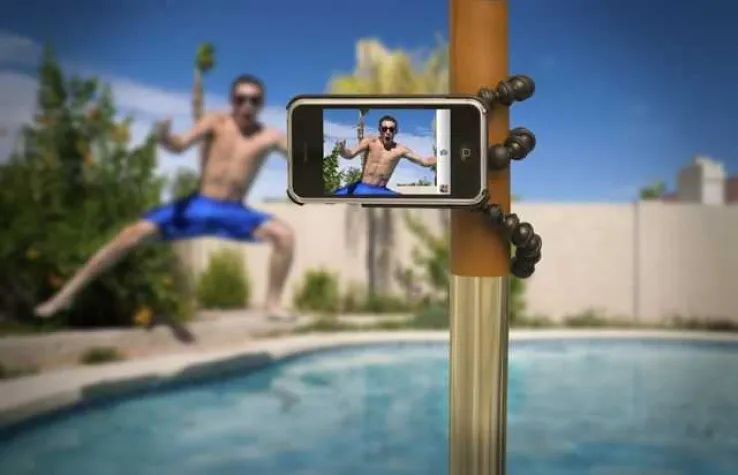 iPhone-Klammeräffchen Bild: iPhone-Klammeräffchen