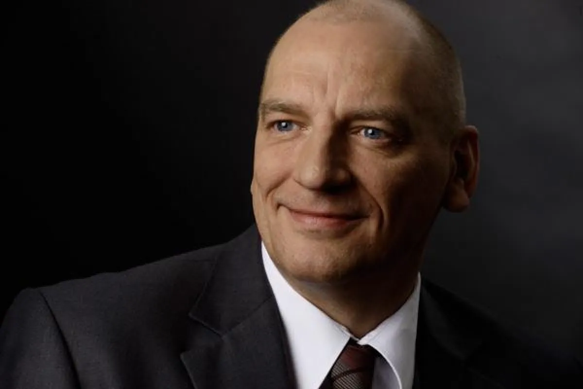 Tino Ebermann, Fachanwalt