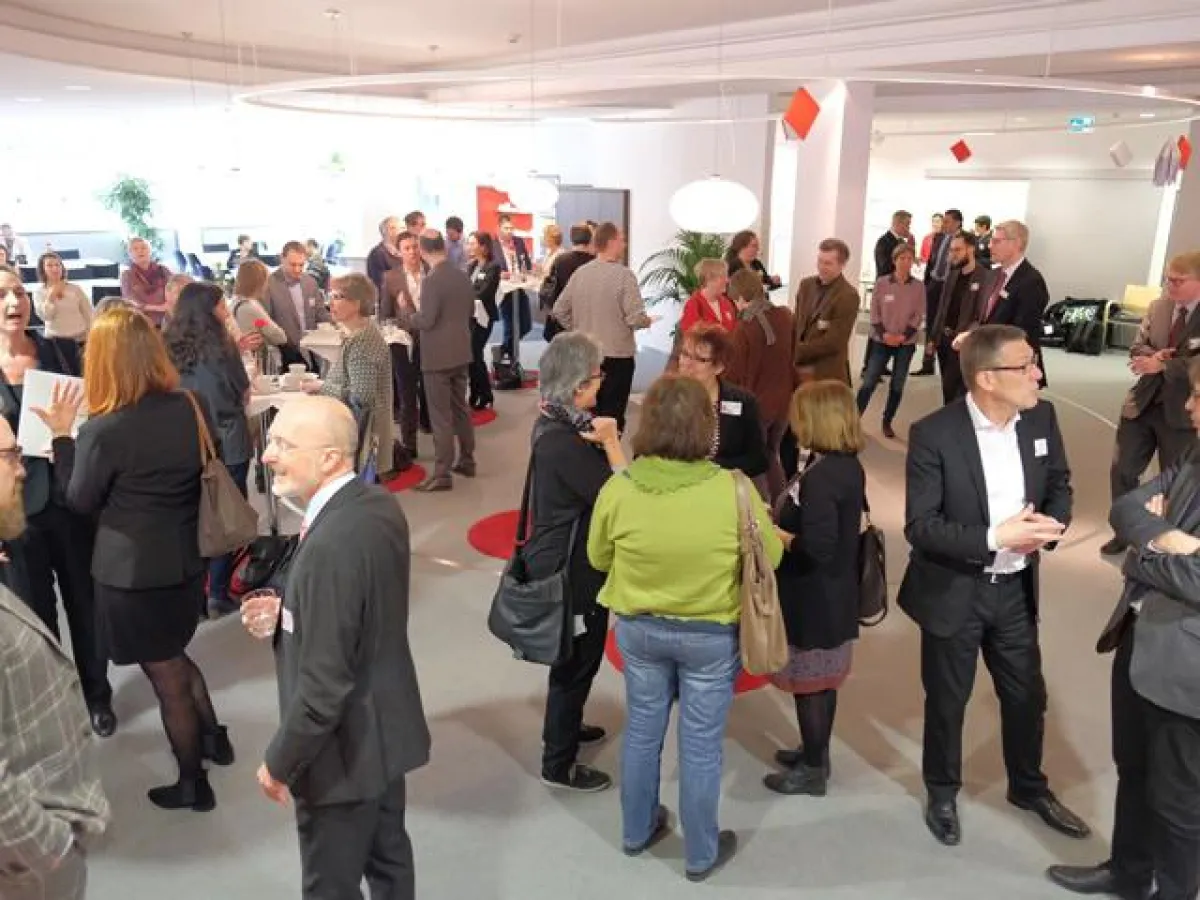 Reger Austausch auf der Fachtagung und Hausmesse 