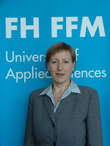 Bild: Neue Vizepräsidentin der FH Frankfurt im Amt