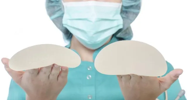 Umfrage Brustimplantate: Hauptsache gefühlsecht – Marke egal! Bild: Umfrage Brustimplantate: Hauptsache gefühlsecht – Marke egal!