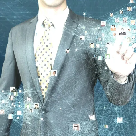 Bild: Innovation bei Cyber-Versicherungen. RiskWorkers und Schunck Group gehen neue Wege.