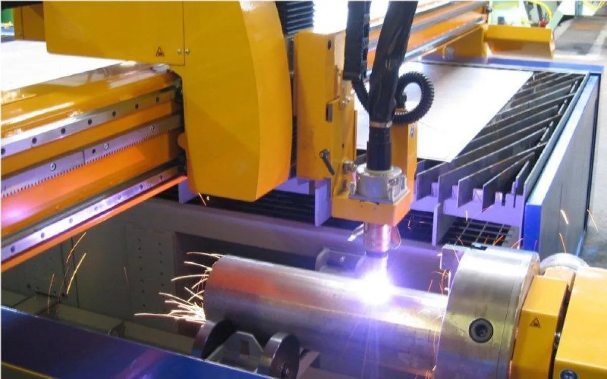 SPL Plasmaschneidanlage mit integriertem Schacht aus dem Hause MicroStep