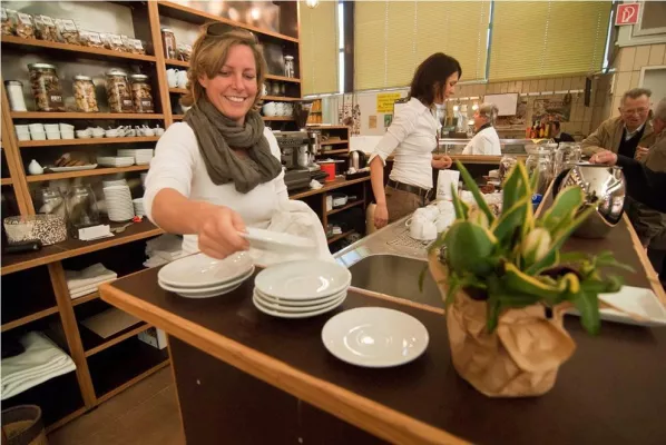 Markthalle Höchst bekommt eine Kaffeetheke Bild: Markthalle Höchst bekommt eine Kaffeetheke