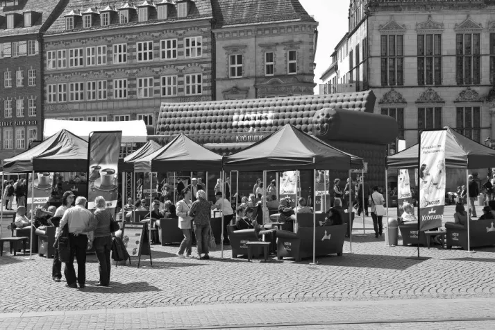 Bild: Auftakt der Jacobs Krönung Tour 2010 in Rostock