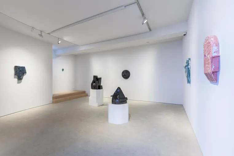 Bild: Galerie Jahn - Ausstellung Michael Sailstorfer "Troubling Matter II" - 9.5.-15.6.18
