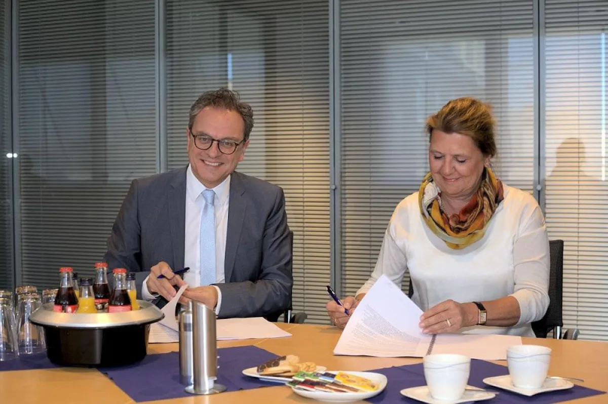 Jos Bischoff (Geschäftsführer BCT) und Susanne Liély-Sobania (Geschäftsführerin UTS)