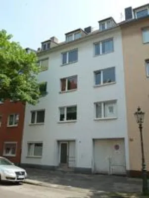 Bild: DIP-Partner AENGEVELT vermittelt Mehrfamilienhaus in Düsseldorf-Oberbilk