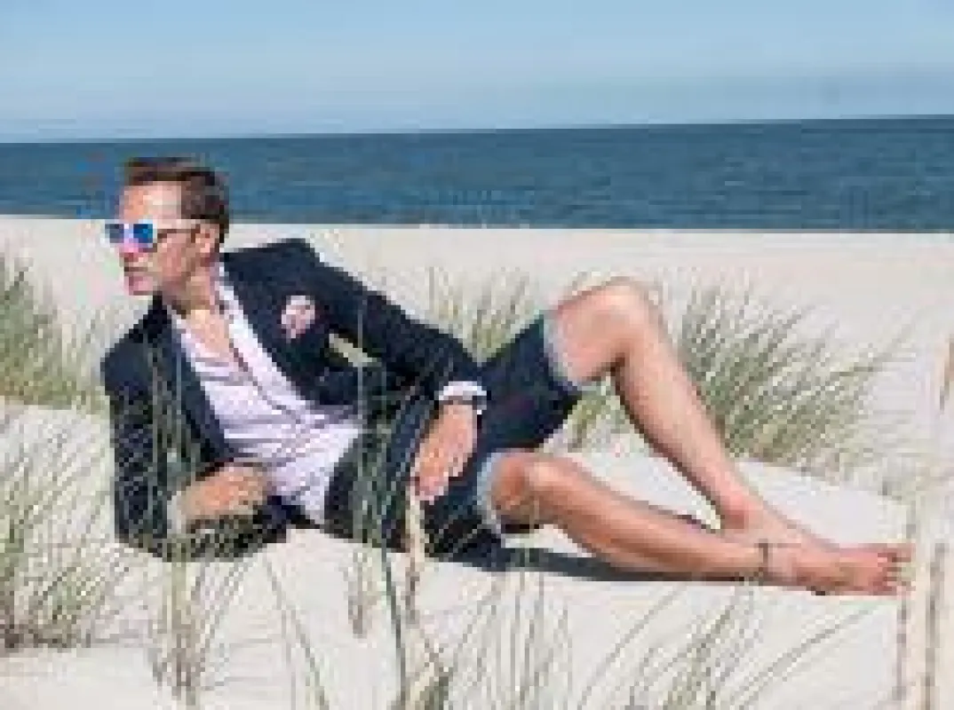 Wolfstuch Gründer Wolf-Thomas Karl/Einstecktuch Sommerkollektion