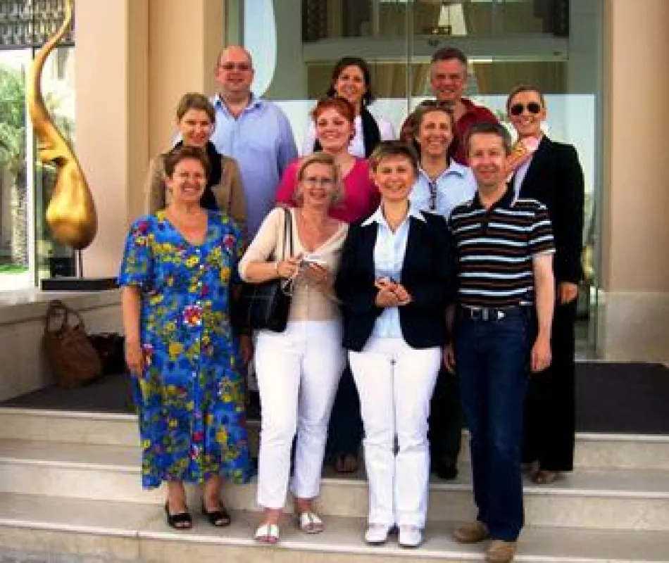 Foto v.l.n.r. 1. Reihe: Petra-Angela Kilian, Gudrun Schafnitzel, Ute Schellbach, Stefan Lauth. 2. Reihe: Evelyn Ackermann, Rosi Koller, Waike Papke. 3. Reihe: Harald Müller, Suzanna Dönz und Emil Schn