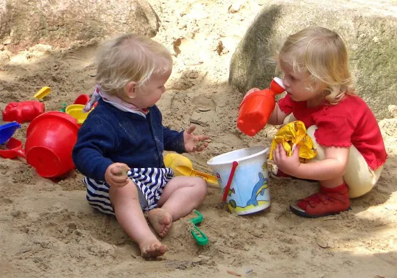 Bild: Deutsche Bank Berlin setzt bei Kinderbetreuung auf Lillabo