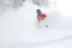 Bild: Aspen Ski Resort eröffnet die Saison mit Damen Weltcup Skirennen