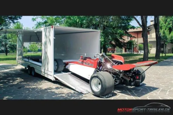 Bild: Fahrzeugtransporte der exklusiven Art