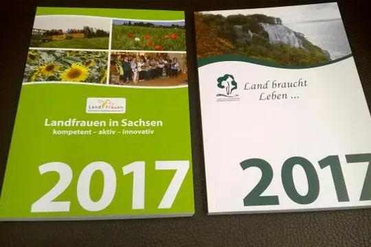 Landfrauenjahrbücher 2017 Bild: Landfrauenjahrbücher 2017