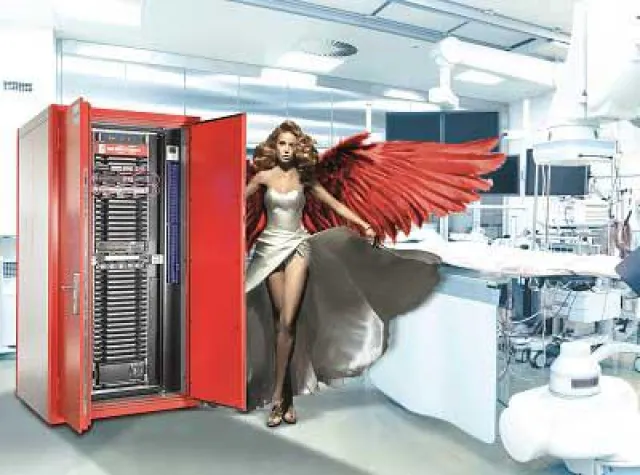 Bild: IT-Lösungen für die Medizin - DATA CENTER GROUP auf der conhIT