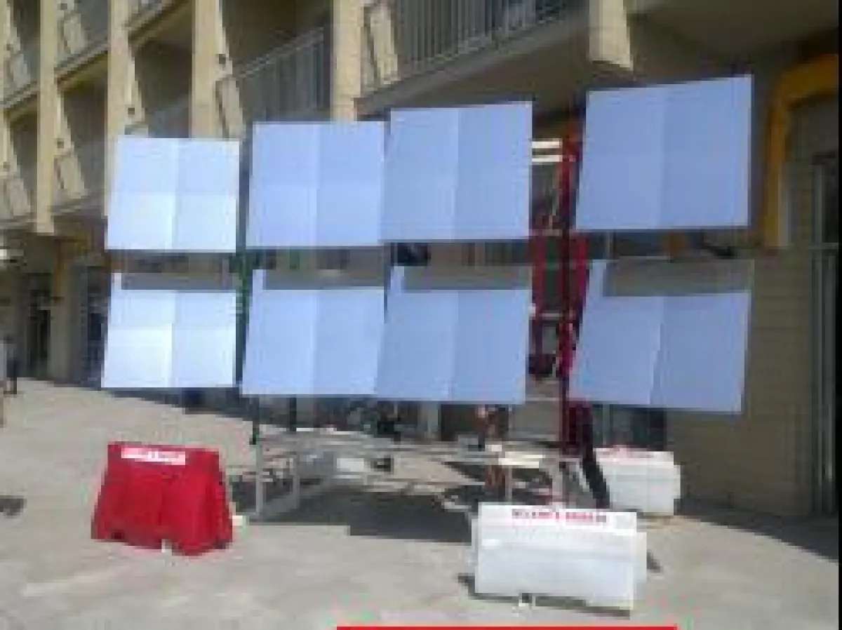 Die Solarwand (Firma isomorph)