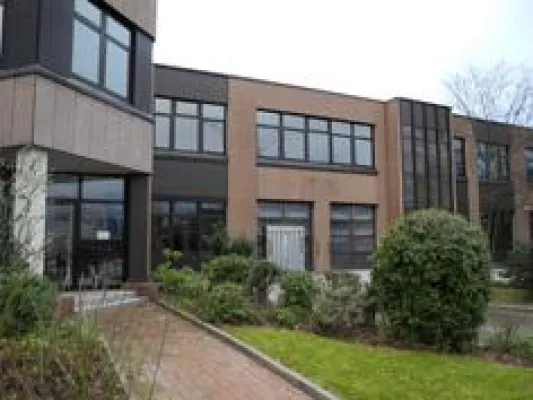 Bild: DIP-Partner AENGEVELT vermittelt über 1.300 m² Büro-/Hallenfläche an chinesischen Elektronikkonzern