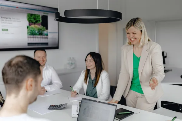 ELEO überzeugt als Branchensieger bei „Deutschlands begehrteste Arbeitgeber“ und „Ausbildungs-Champions 2025“ Bild: ELEO überzeugt als Branchensieger bei „Deutschlands begehrteste Arbeitgeber“ und „Ausbildungs-Champions 2025“