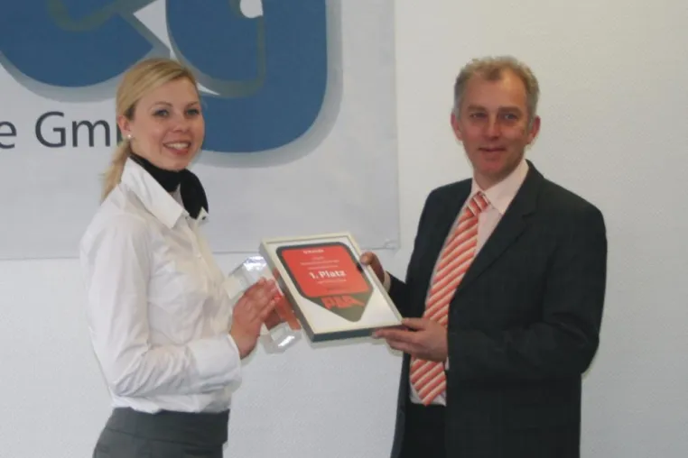 Bild: Dortmunder Roboterbauer roTeg erhält Best Product Award