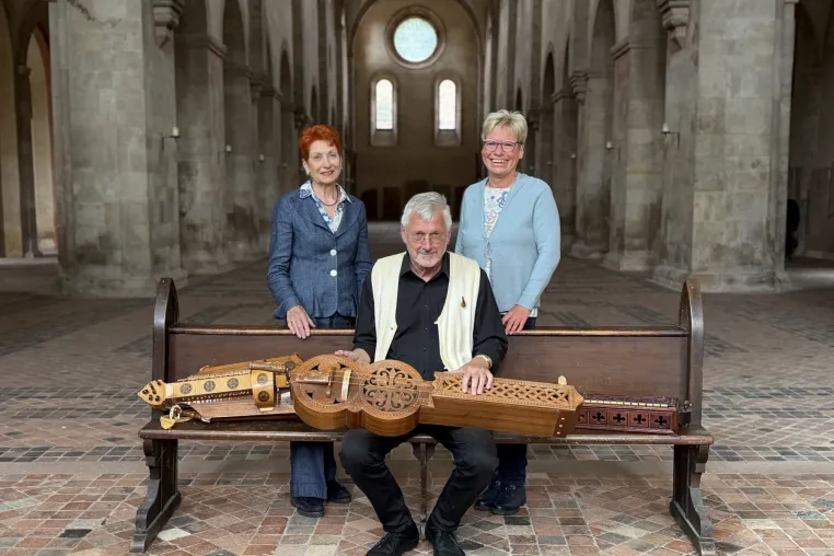 Bild: Im Namen der Rose – Kloster, Klang und Wein