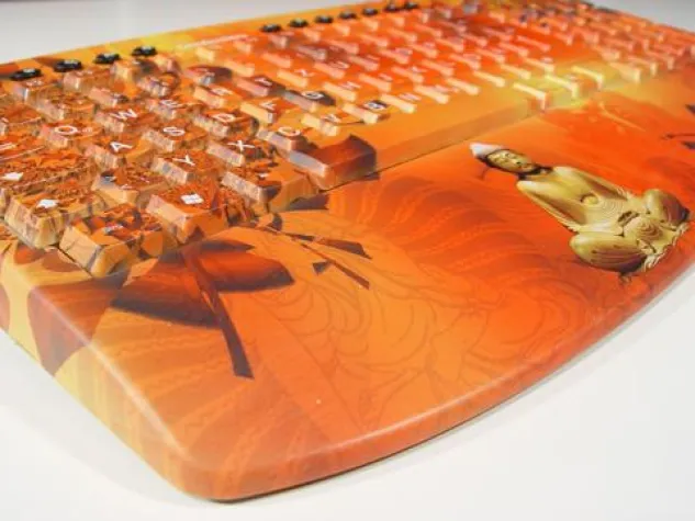 Bild: Innovative Design Tastaturen von Greybusters bei PLUS