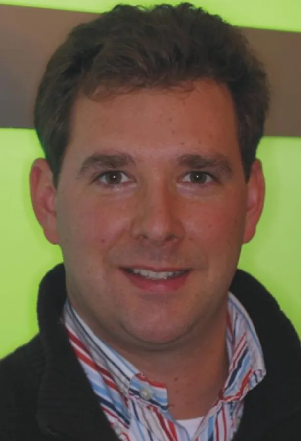 Dr Max Heuermann, MSc. Implantologie, Implantatspezialist