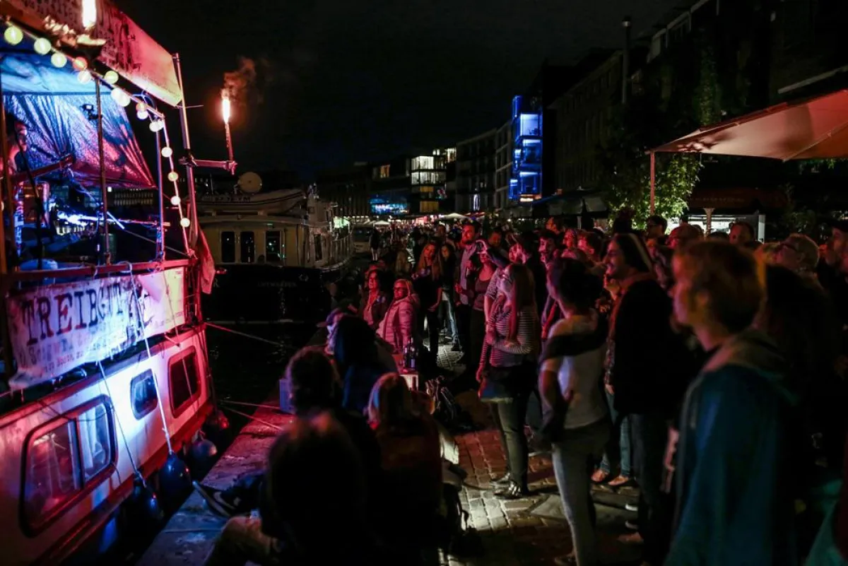 TREIBGUT vor dem Hot Jazz Club 2016