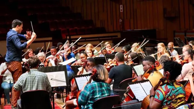 Bild: Von Nelson Mandela beflügelt. Daniel Spaw reist für die Musik rund um die Welt