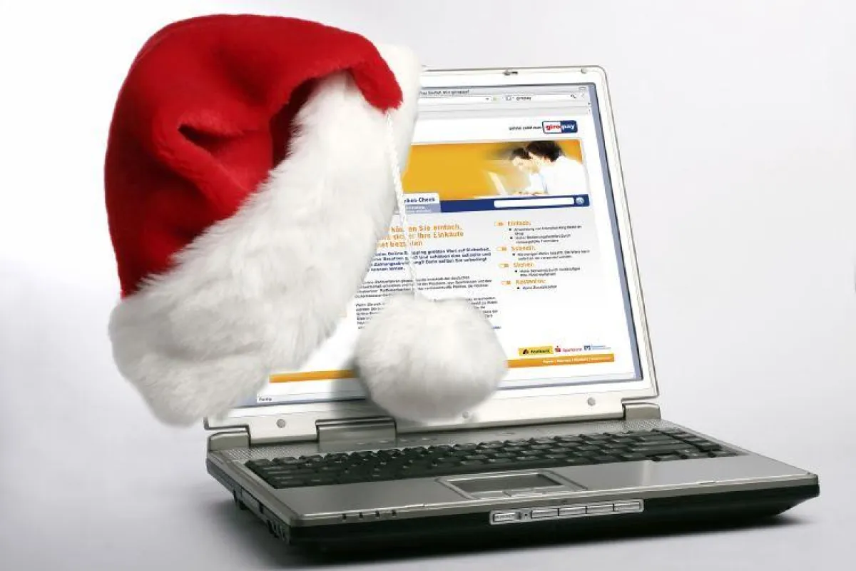 Weihnachtseinkäufe mit giropay. Mit Quellenangabe (Unternehmensname) frei zur redaktionellen Verwendung.