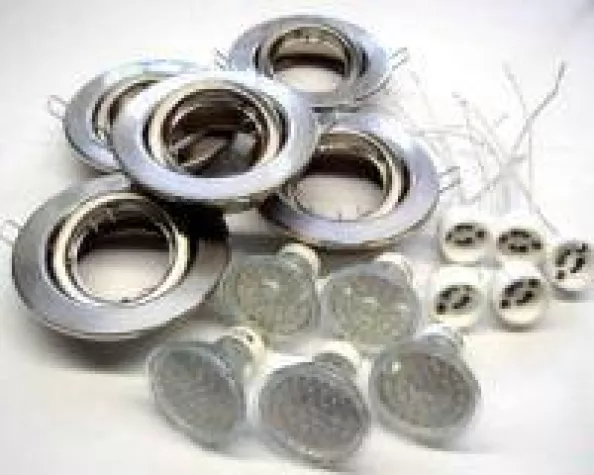 Energiesparende LED Einbaustrahler neu bei elba-elektronik Bild: Energiesparende LED Einbaustrahler neu bei elba-elektronik