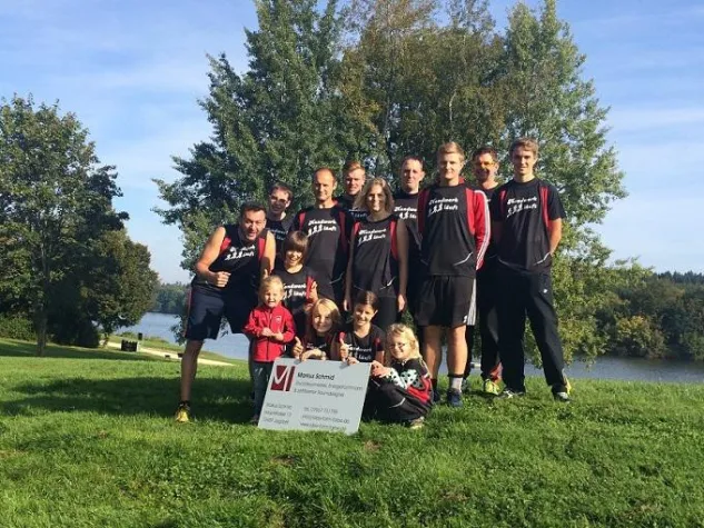 Bild: Jagstzeller Stuckateure beim Crailsheimer Sparkassenlauf am Start