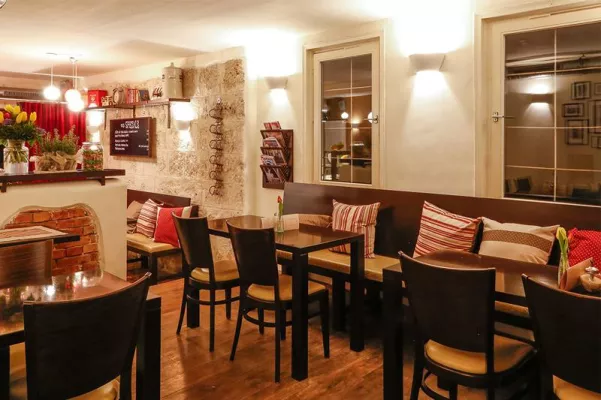 Genieße das Leben - "La Vie" in der Kurstadt Bad Urach Bild: Genieße das Leben - "La Vie" in der Kurstadt Bad Urach