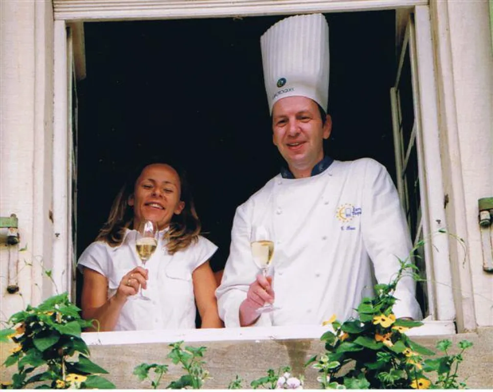 Weinhaus Henninger besetzt Positionen neu: Agnieszka Chudy (Restaurantleiterin), Thomas Pesec (Küchenchef)