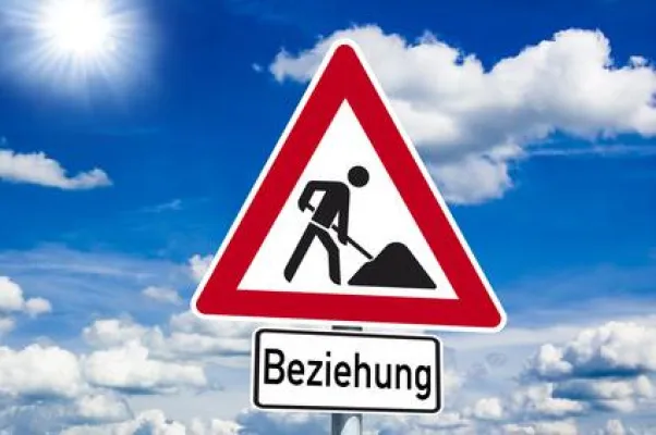Bild: Gepäckabgabe Lebensberatung & Paarberatung Berlin Friedrichshain: Samstags-Termine Mai 2016