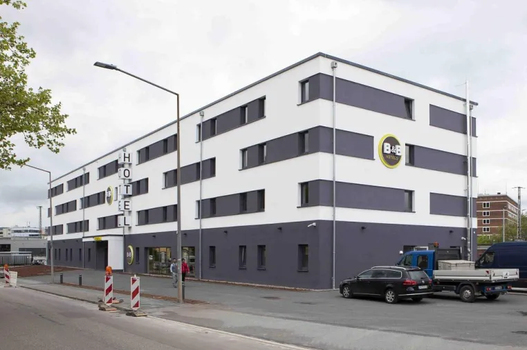 Nach nur rund einem Jahr Bauzeit: Fertigstellung des neuen B&B-Hotels in Trier Bild: Nach nur rund einem Jahr Bauzeit: Fertigstellung des neuen B&B-Hotels in Trier