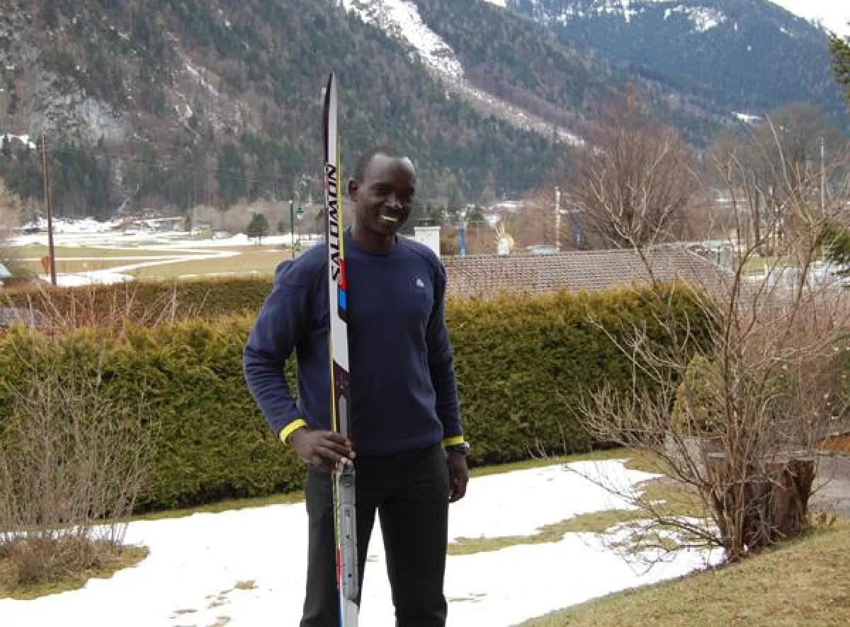 Zu Gast am Tiroler Achensee: der kenianische Skilangläufer Philip Boit © Hotel Sonnalp, Maurach