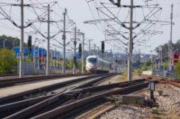 Bild: DEHN schützt die Infrastruktur der Bahn