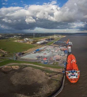 Bild: Halbjahresbilanz: Wachstumskurs bei Brunsbüttel Ports wird fortgesetzt