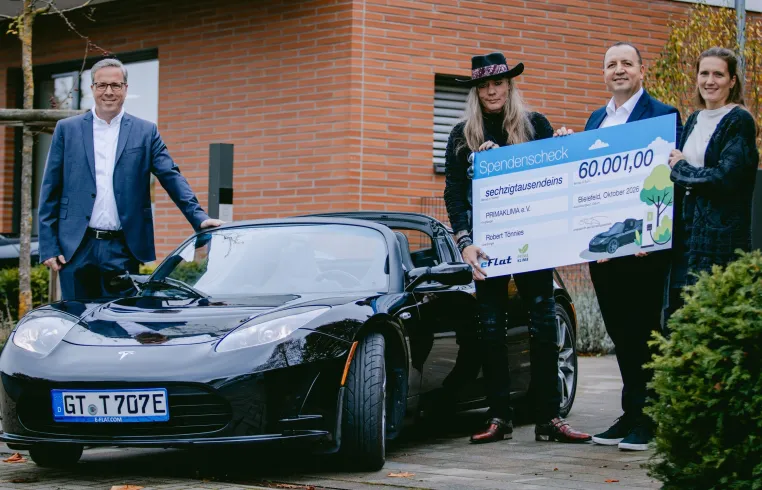 Bild: E-FLAT von Robert Tönnies: 10 Jahre Autoleasing - 60.001 EUR Jubiläumsspende für Umweltschutz