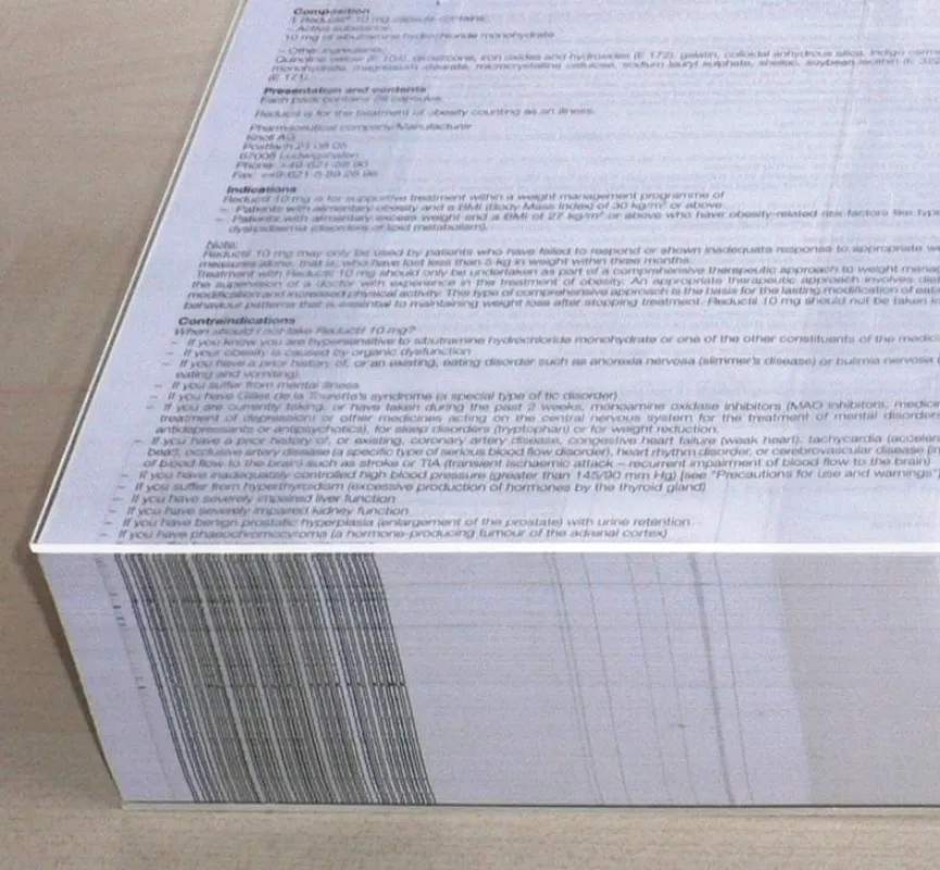 Kantengenaues Päckchen aus 500 vorgefalzten Packungsbeilagen