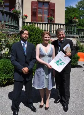 ZVAB-PHÖNIX 2009 - 25.000 EURO Preisgeld an Ulrike Heydenreich übergeben Bild: ZVAB-PHÖNIX 2009 - 25.000 EURO Preisgeld an Ulrike Heydenreich übergeben