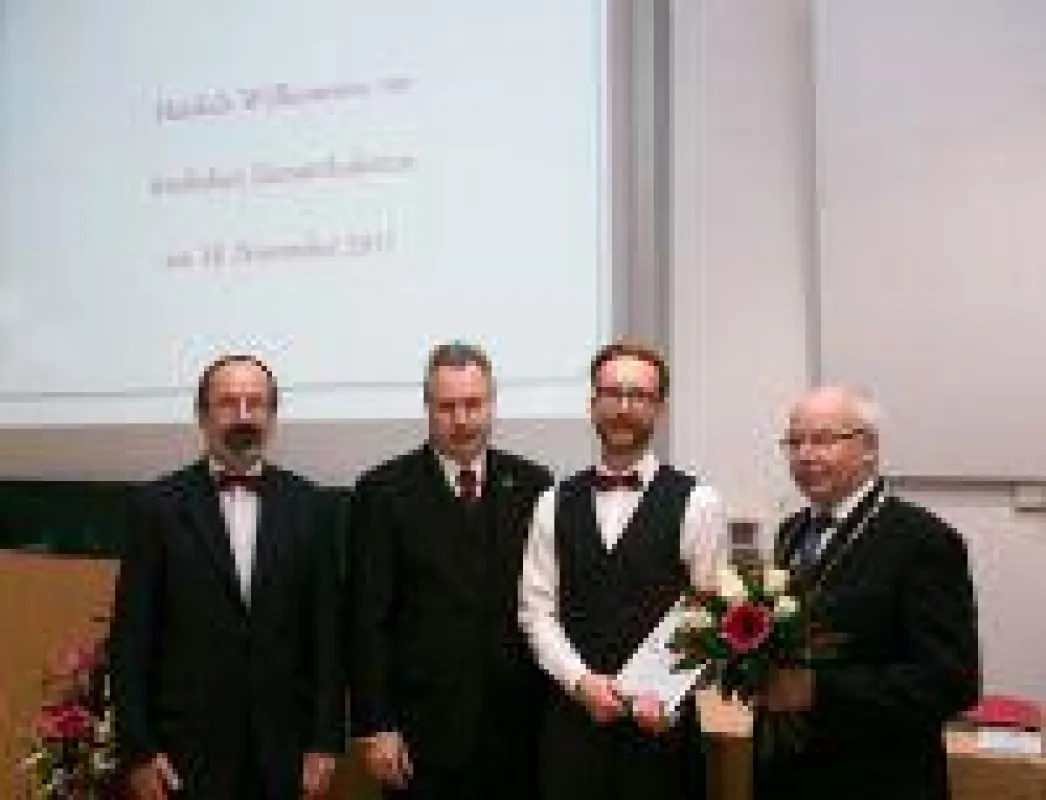 v.l.n.r.:Prof.Dr. Matthias Krause HfTL, Dipl.-Ing. Heinz Leymann IfKom, B. Eng. Hans Christian Rudolph, Prof.Dr. Volker Saupe HfTL
