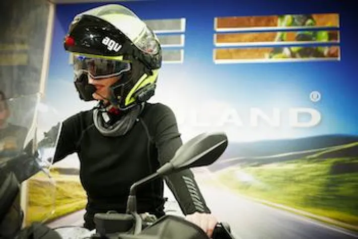 Live auf der Intermot: Midland Wind Experience Bild: Live auf der Intermot: Midland Wind Experience