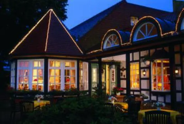 Bild: Das Romantik Hotel Bösehof erstrahlt ab Ende November im weihnachtlichen Glanz