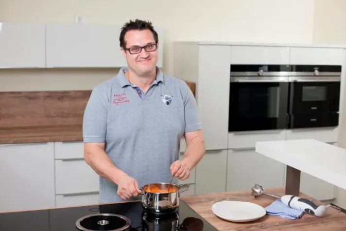 Bild: So schmeckt der Winter: Food-Blogger aus Herne kreiert traditionellen Sauerbraten für die Deutsche Bahn